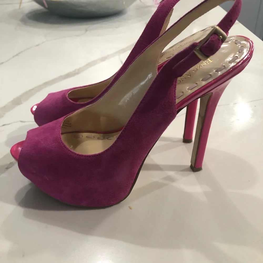 Enzoe Angolini Slingback Heels - Picture 2 of 6